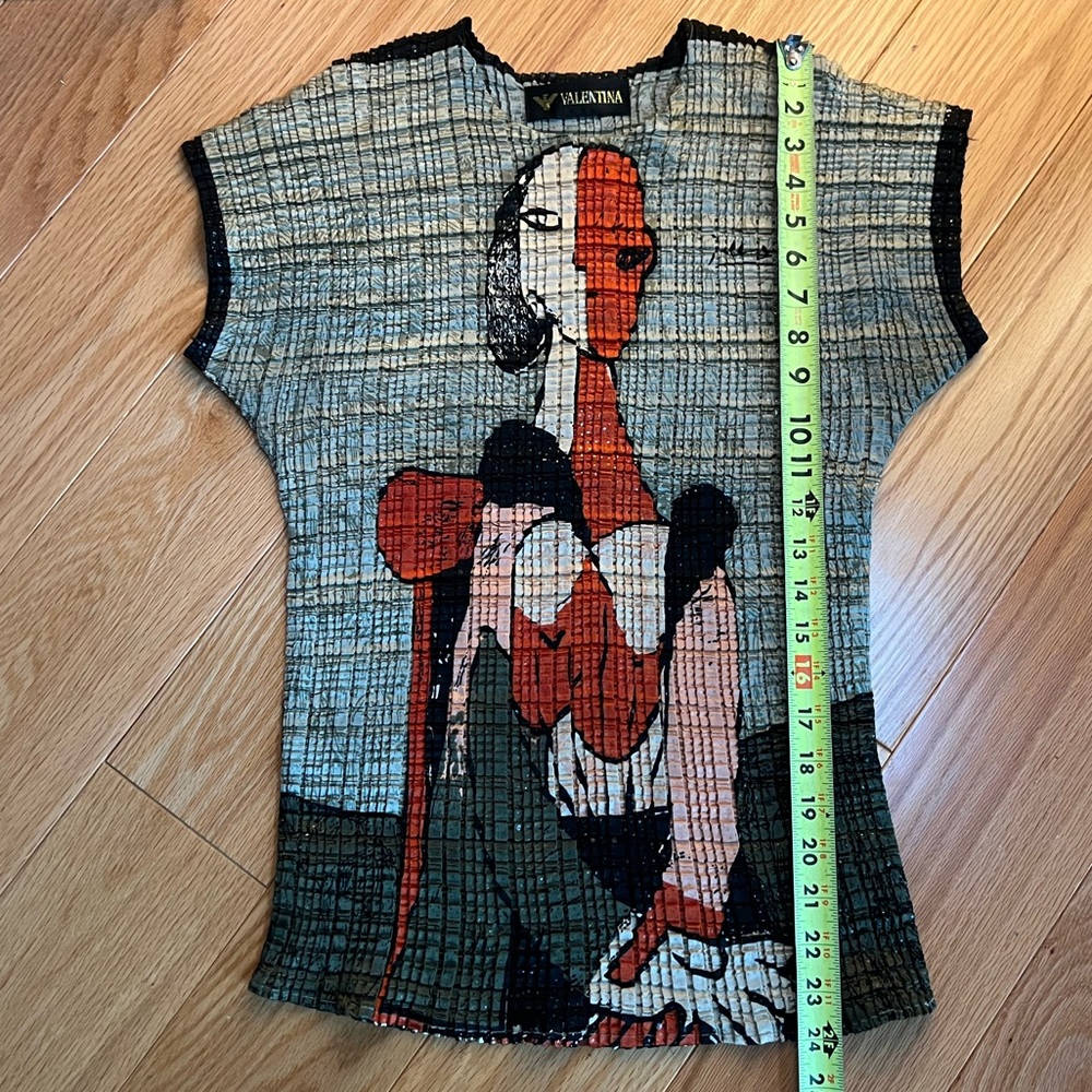 Valentina Picasso Artistic Graphic Short Sleeve Top Red Black stretchy one size - Picture 7 of 7